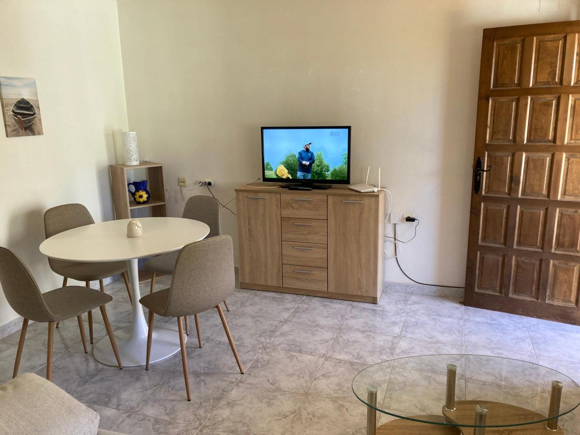 Villa Martin Secure Complex Two Bed Apartment With Access To Six Pools Сан-Міґель-де-Салінас Екстер'єр фото
